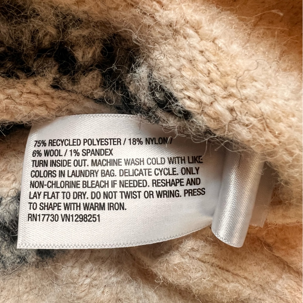 Universal Thread Winter Knit Sweater - image 4